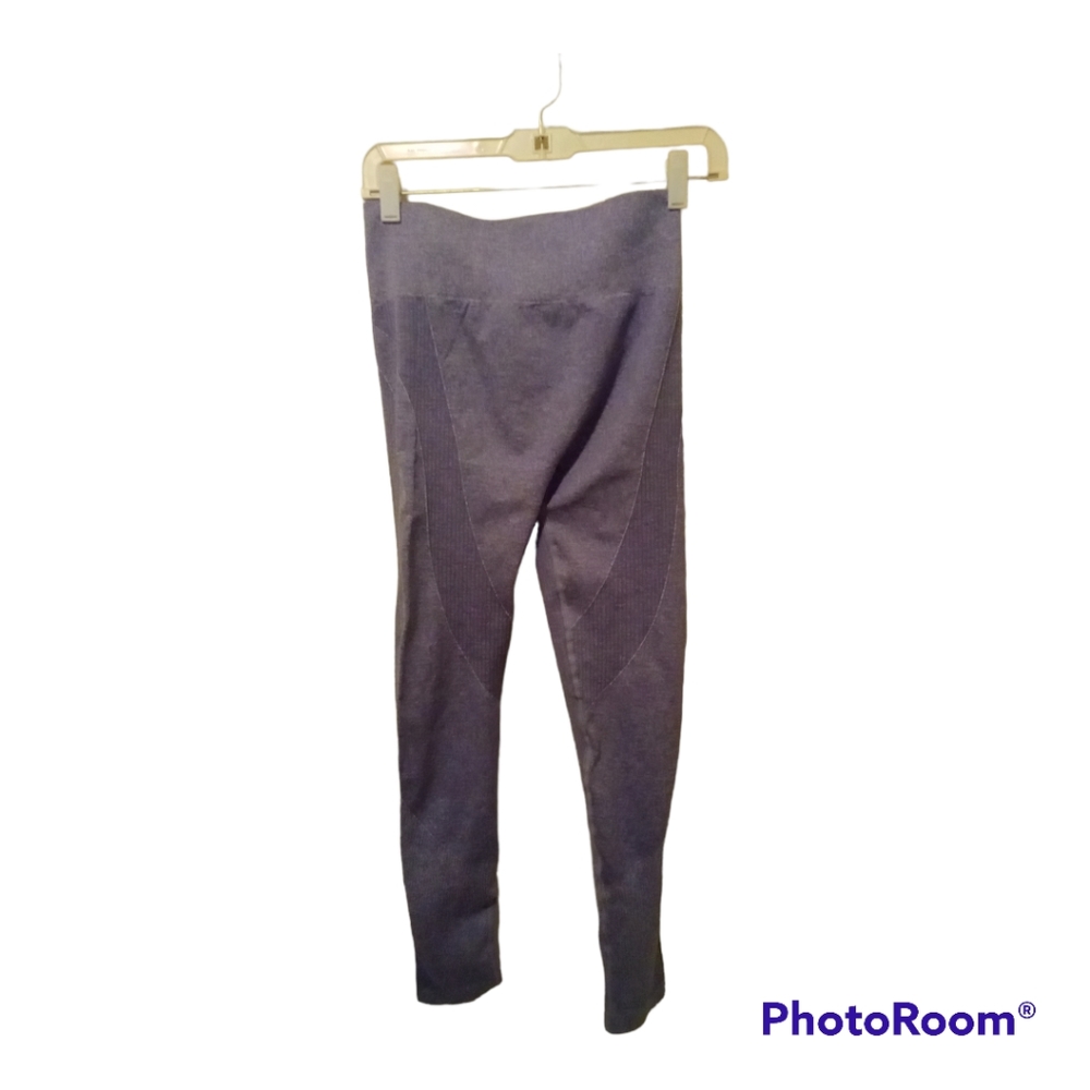 Women's high-waisted leggings